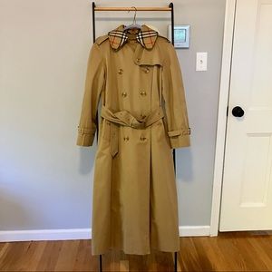 Vintage 1980’s Burberry Trench Coat (extra photos)